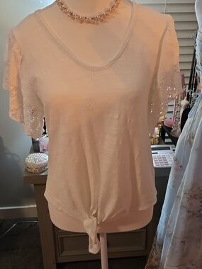 Women’s White Short Sleeve Tie-Front Tee with Eyelet Lace Sleeves